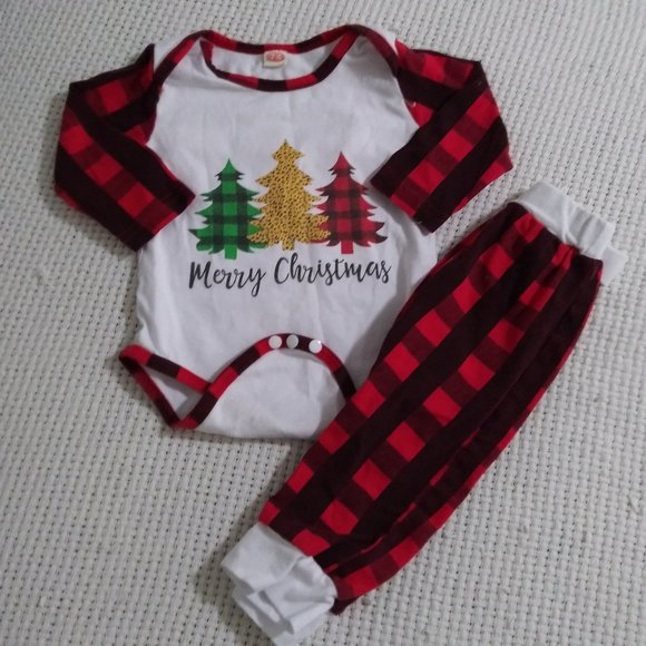 👶3 Christmas Outfits for 9 months old - Picture 3 of 9